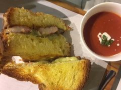 -The Sunny Side Cafe Station 1