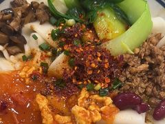 -陇上秦轩西安biangbiang面(朝龙汇店)