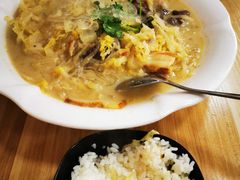 -洪姐川菜东北菜铁锅炖(天生丽街店)