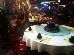 -刘姐啤酒鱼民族演艺餐厅(西街总店)