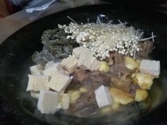 -东北农家院·铁锅炖(莘庄店)
