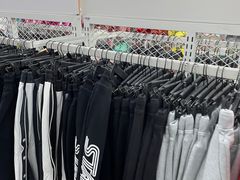 -BIGOFFS 超级折扣(仁恒伊势丹店)