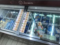 -全家便利店(东直门店)