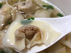 -周震馄饨