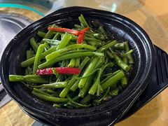 -东方之猪四更烤乳猪(金垦总店)