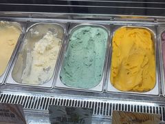 -极拉图·现制冰淇淋(大卫城店)