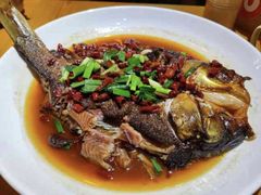 网红腊鲢鱼-唐伯虎新派湘菜馆(石夏时代广场店)