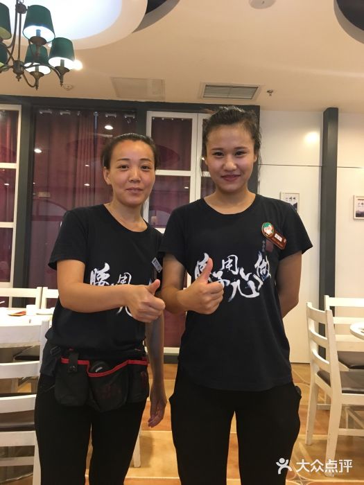 闫府私房菜(经四路万达店)图片