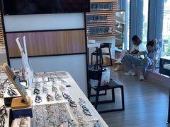 -瑞司视光眼镜·蔡司战略合作眼镜店(新街口店)