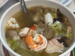 -光海鲜鱼翅餐厅(叻差拉披色路店)
