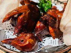 秘制脆皮乳鸽-避风塘(宝山万达店)