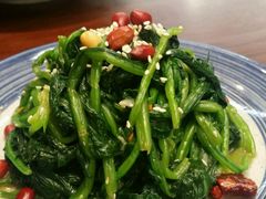 果仁菠菜-四季小馆·地道北京小吃(广百店)