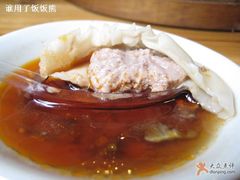 浓香猪肉包内陷-老班长手工灌汤包老店(东山店)