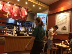 -The Habit Burger Grill 哈比特汉堡(爱琴海店)