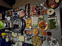 -围炉肉舍•炭烤活鳗•丹东海鲜烤肉(步行街店)