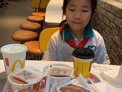 -麦当劳(宝山大厦店)