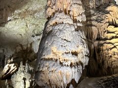 -波斯托伊纳溶洞