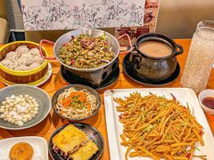 -莲餐厅·湖北菜·潜江小龙虾店(愚园路店)