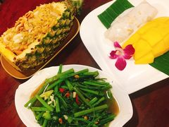 -Dang restaurant (patong phuket)