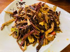 -小厨子私房菜·云南美食店