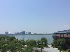 -上海滴水湖皇冠假日酒店