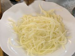 -汗腾格里·风味餐厅(新疆驻京办店)