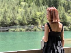 -诗悦发型SALON·圣罗兰店