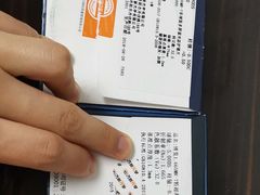 -提一眼镜·蔡司·依视路(小寨店)
