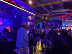 -UP嘻哈酒吧(粉巢店)