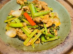 -吕氏焗小鲜•海鲜青岛菜(总店)