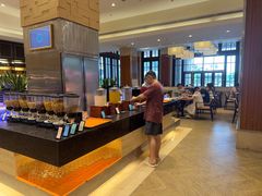 -亚龙湾希尔顿自助餐厅·海鲜·烧烤·沙滩BBQ·现场乐队
