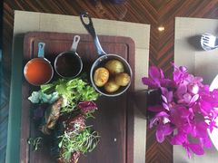 炭烤澳洲牛排配季节时蔬-YUE·6·西式融合餐厅(外滩六号店)