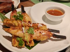烤鸡肉串配秘制酱汁-帕蓝·暹罗料理(大学路店)