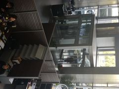 -奔驰上海利星(七宝店)