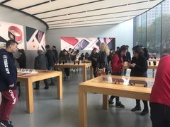-Apple零售店(新街口店)
