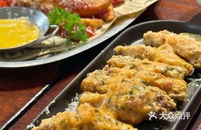 Cantonese Salted Egg Yolk Chicken Wings