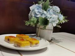 -阿瓦山寨·湘菜现炒·剁椒鱼头王(咸阳总店)