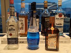-深圳国际会展中心希尔顿酒店(前海华发冰雪世界店)