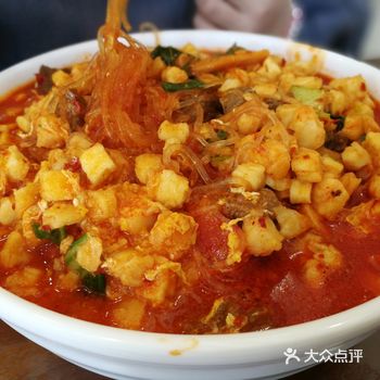 自带两个馍，在加馍是免费的！