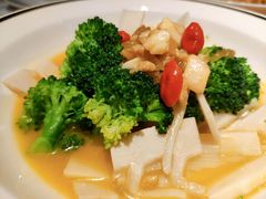 西兰花浸春笋-太二酸菜鱼(正大广场店)