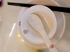 -新大咀港式茶餐厅(宝山万达店)