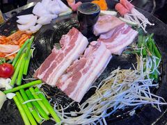 -豚豚家돈돈가韩国锅盖烤肉(新北万达店)