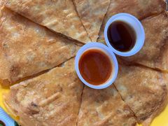 -东海岸人工湖美食村