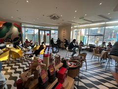 -星巴克臻选(莘庄仲盛店)