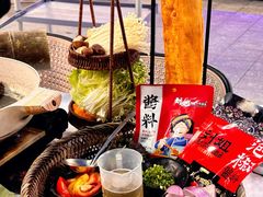 -刘姐啤酒鱼民族演艺餐厅(西街总店)