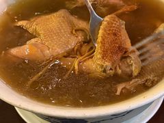 松茸藏香鸡-缘生态云南菜·野生菌庭院餐厅(华侨城店)