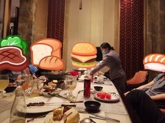 -美食汇自助餐厅(成都万达瑞华酒店)