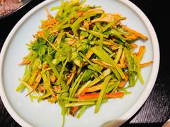 -柒园·三十年创意杭帮菜(龙湖滨江天街店)