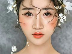 -金夫人化妆摄影职业培训学校