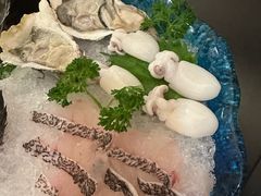 -鲜入唯煮·港式海鲜牛肉火锅(金宝街店)